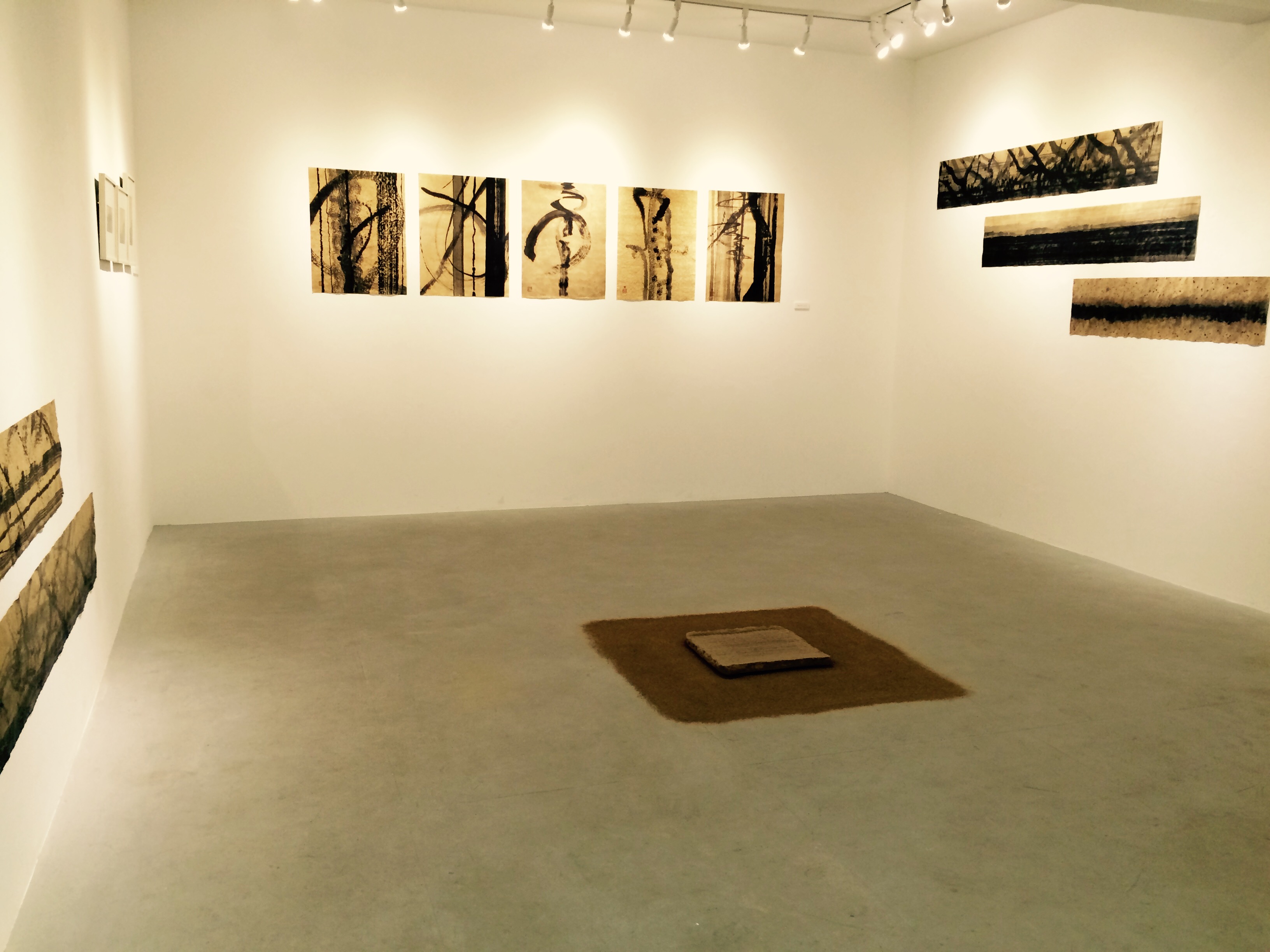 ２０１５土の唄 春野の土をつかったインスタレーション 中山 みち